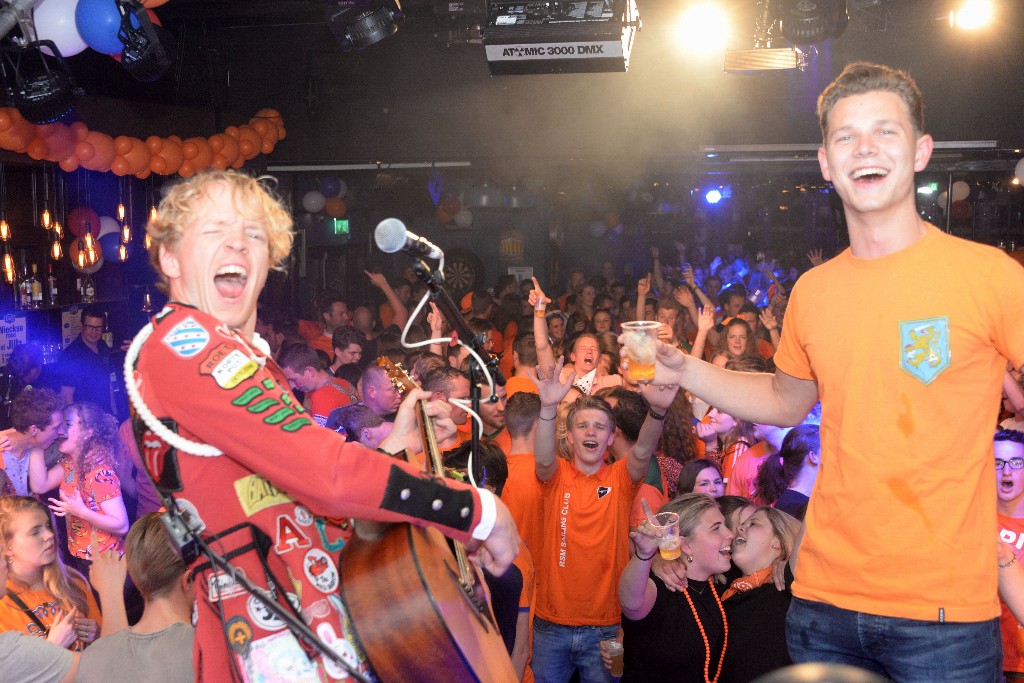 ../Images/Koningsnacht 2019 in VdG 135.jpg